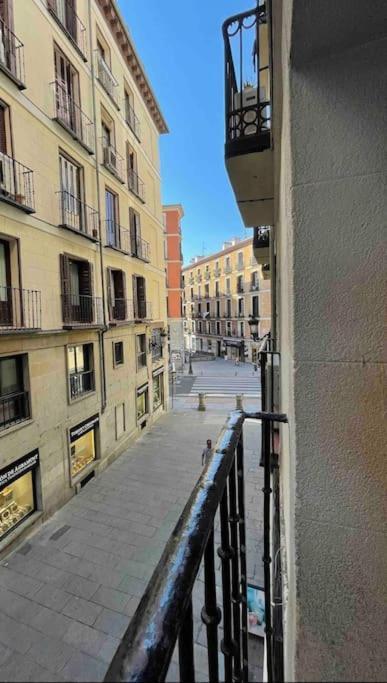 Encantador Apartamento Plaza Mayor Madrid Centro Zewnętrze zdjęcie