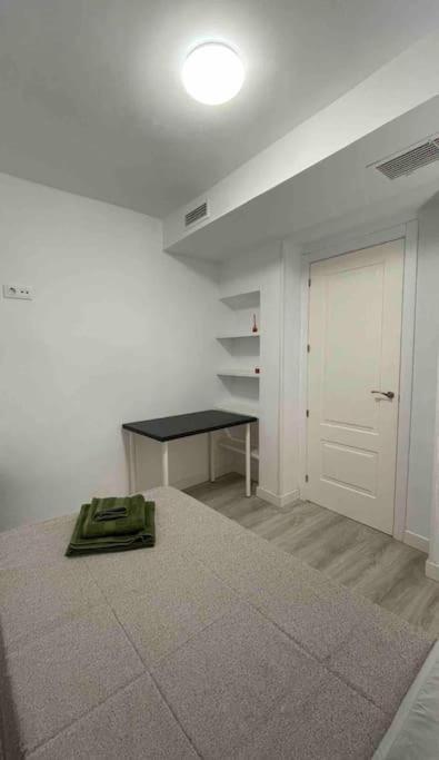 Encantador Apartamento Plaza Mayor Madrid Centro Zewnętrze zdjęcie