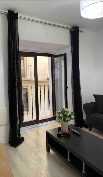 Encantador Apartamento Plaza Mayor Madrid Centro Zewnętrze zdjęcie